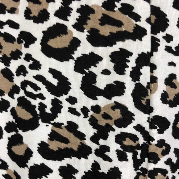 a.n.a Top Blouse Tee Animal Print NWT XXL - Picture 13 of 14